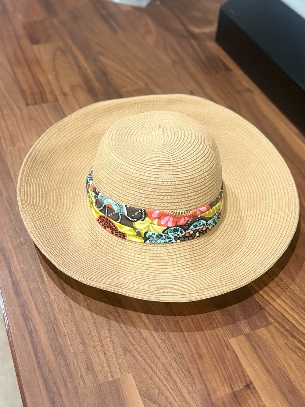 Vera Bradley Natural Straw Sun Hat with Multicolor Floral Band